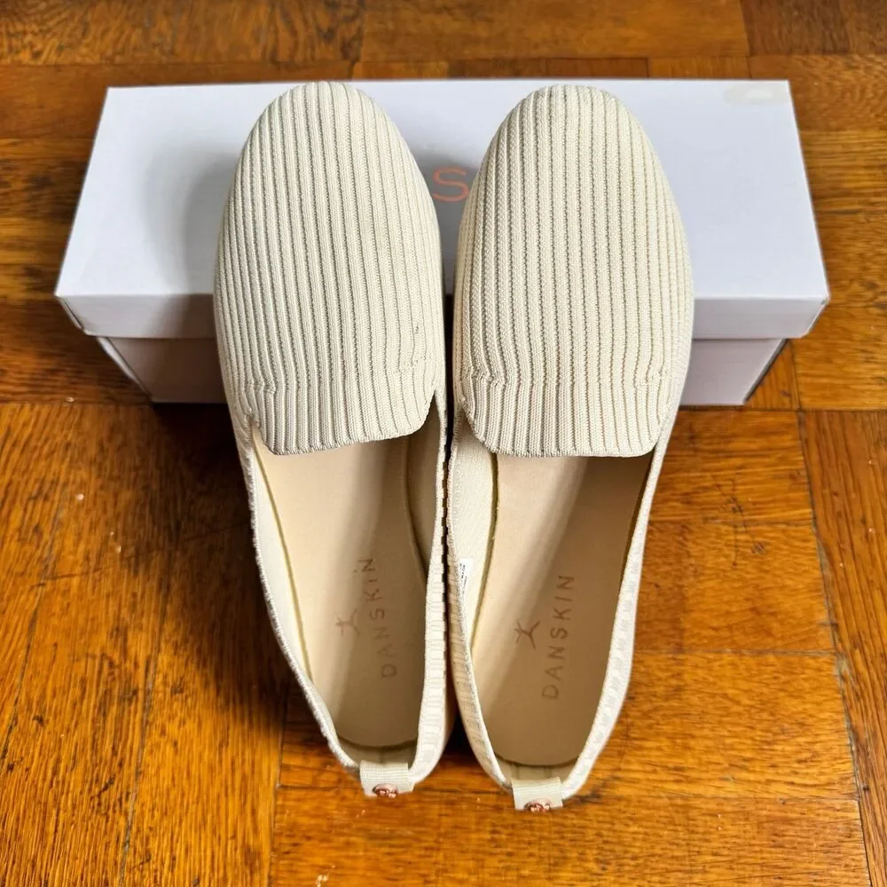 Cream slip-on shoes flats